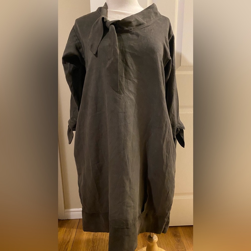Little Grey Dress Homemade - Picture 2 of 8